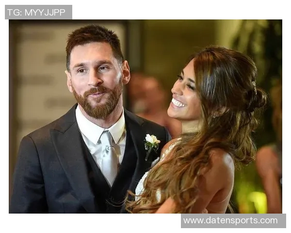 足球明星夫妇甜蜜瞬间大盘点幸福生活与爱情故事全记录